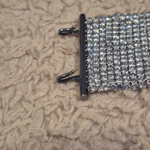 ❣️SOLD❣️ Chanel Vintage Crystal Mesh Bracelet EUC - Picture 6 of 11